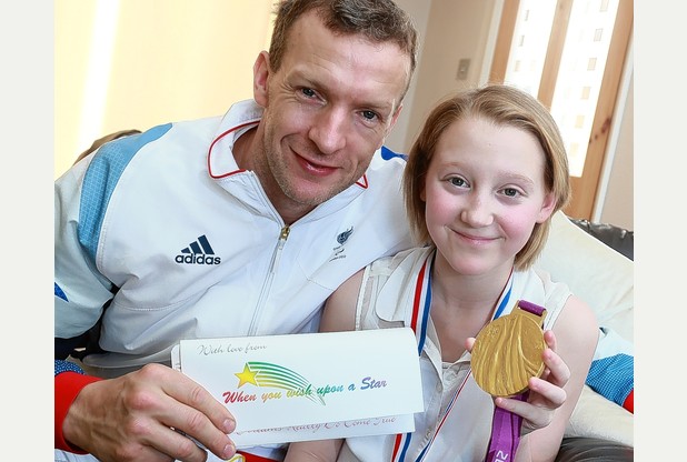 Elly's wish comes true with Paralympian Richard Whitehead's surprise visit